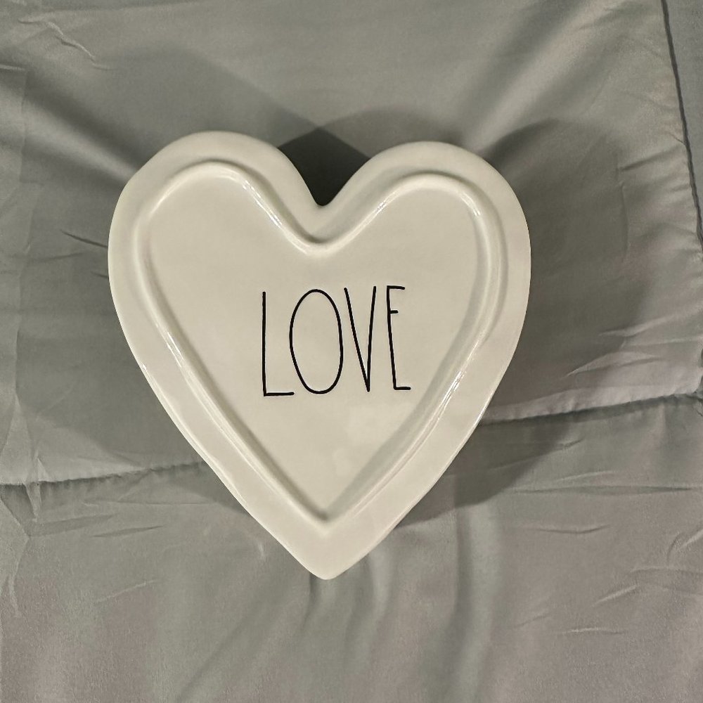 EUC - Rae Dunn - Love Heart Shaped Storage/Jewelry/Makeup Box